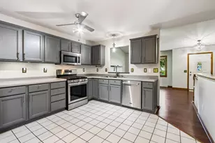 6 Buhler Ct, Madison, WI 53704 - Photo 13