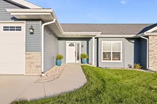162 Chickadee Ln, Sauk City, WI 53583 - Photo 3