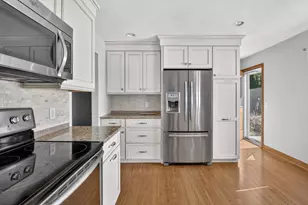 1904 Roxbury Rd, Janesville, WI 53545 - Photo 9