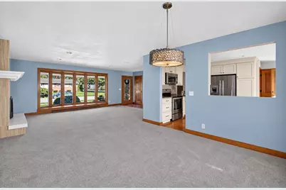 1904 Roxbury Road, Janesville, WI 53545 - Photo 7