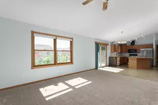 4500 Red Tail Ln, Janesville, WI 53546 - Photo 7