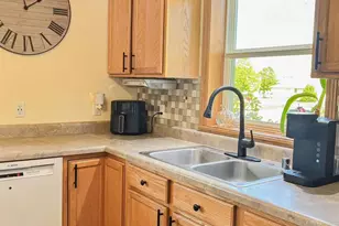 336 Blaser Dr, Belleville, WI 53508 - Photo 7