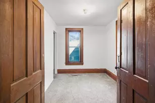 714 8th St, Baraboo, WI 53913 - Photo 7