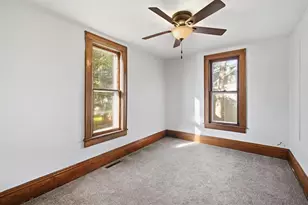 714 8th St, Baraboo, WI 53913 - Photo 5