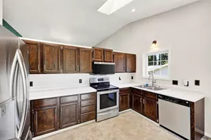 15 Geronimo Cir, Madison, WI 53713 - Photo 3