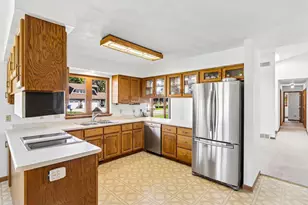 100 Wildwood Dr, Columbus, WI 53925 - Photo 21
