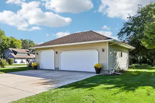 100 Wildwood Dr, Columbus, WI 53925 - Photo 53