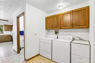 100 Wildwood Dr, Columbus, WI 53925 - Photo 37