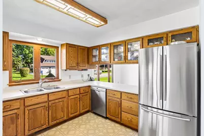100 Wildwood Drive, Columbus, WI 53925 - Photo 7