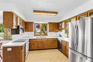 100 Wildwood Dr, Columbus, WI 53925 - Photo 23
