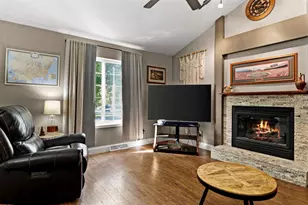 535 Goldenrod Cir, Verona, WI 53593 - Photo 5