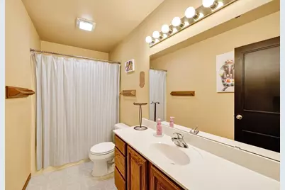 3165 Edmonton Drive, Sun Prairie, WI 53590 - Photo 13