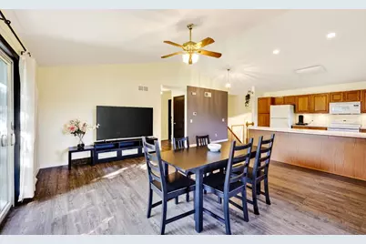 3165 Edmonton Drive, Sun Prairie, WI 53590 - Photo 3