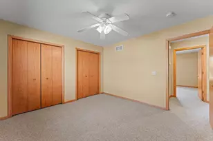 517 Vine St, Baraboo, WI 53913 - Photo 15