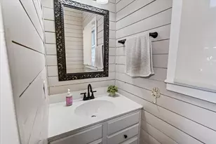126 N Prairie St, Stoughton, WI 53589 - Photo 27