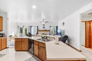 N6244 Jefferson Rd, Johnson Creek, WI 53038 - Photo 11