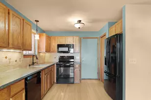 5314 Valley Edge Dr, Madison, WI 53704 - Photo 15