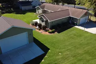 5533 Main St, Mcfarland, WI 53558 - Photo 5