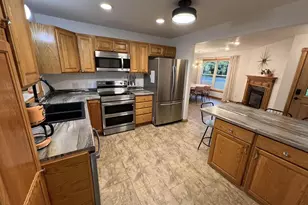 5533 Main St, Mcfarland, WI 53558 - Photo 17