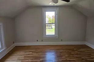 402 W Carroll St, Portage, WI 53901 - Photo 11