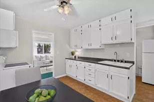 924 W Fulton St, Edgerton, WI 53534 - Photo 5