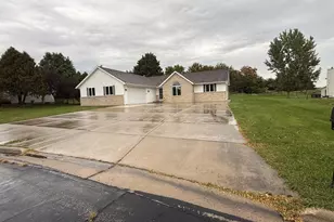 1204 Navaho Ct, Fort Atkinson, WI 53538 - Photo 39