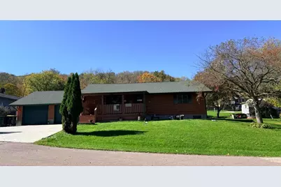 660 N Grove Street, Richland Center, WI 53581 - Photo 3