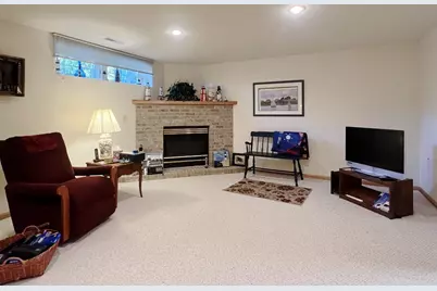 187 N Musket Ridge Drive, Sun Prairie, WI 53590 - Photo 33
