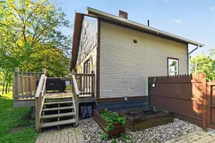 402 E Main St, Janesville, WI 53536 - Photo 33