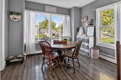 402 E Main Street, Janesville, WI 53536 - Photo 5