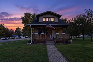 402 E Main St, Janesville, WI 53536 - Photo 7