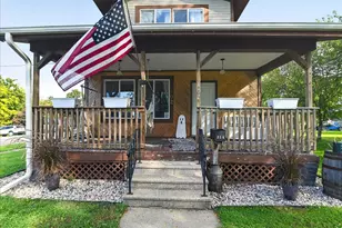 402 E Main St, Janesville, WI 53536 - Photo 9