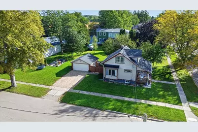 402 E Main Street, Janesville, WI 53536 - Photo 15