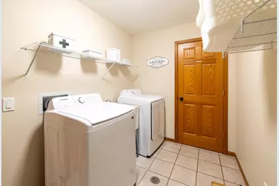 906 2nd Street, Baraboo, WI 53913 - Photo 25