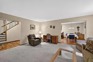 5800 Tall Oaks Rd, Fitchburg, WI 53711 - Photo 5