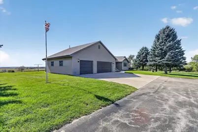 5541 W County A Road, Janesville, WI 53548 - Photo 11