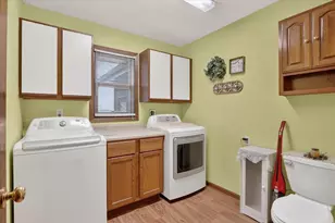 5541 W County A Rd, Janesville, WI 53548 - Photo 45
