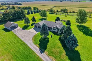 5541 W County A Rd, Janesville, WI 53548 - Photo 63