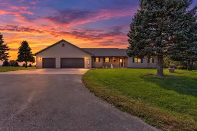 5541 W County A Road, Janesville, WI 53548 - Photo 1
