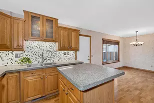 104 Grand Canyon Dr, Madison, WI 53705 - Photo 5