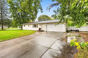1475 Steven St, Sun Prairie, WI 53590 - Photo 1