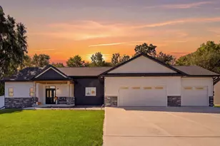3107 Rockport Park Dr, Janesville, WI 53548 - Photo 1