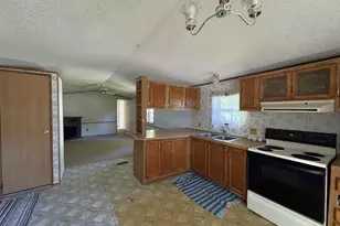 145 Swiss Ct, Monroe, WI 53566 - Photo 9