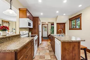319 Sheldon St, Cambridge, WI 53523 - Photo 17