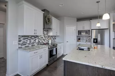 421 Colt Drive, Belleville, WI 53508 - Photo 5