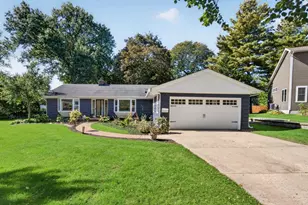 31 Hiawatha Cir, Madison, WI 53711 - Photo 1