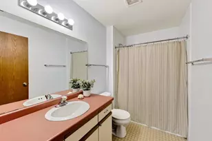 818 S Gammon Rd, Madison, WI 53719 - Photo 15