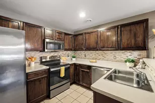 6720 Fairhaven Rd, Madison, WI 53719 - Photo 11