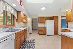 65 Wild Turkey Rd, Lake Delton, WI 53913 - Photo 9