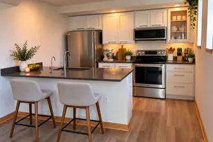 111 N Hamilton St, Madison, WI 53703 - Photo 3